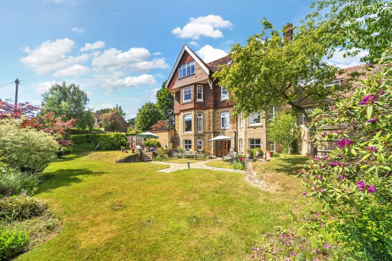 Click the photo for more details of Knoll Road, Godalming, Surrey