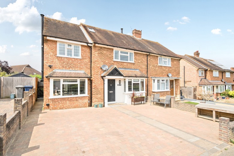 Click the photo for more details of Farncombe, Godalming, Surrey