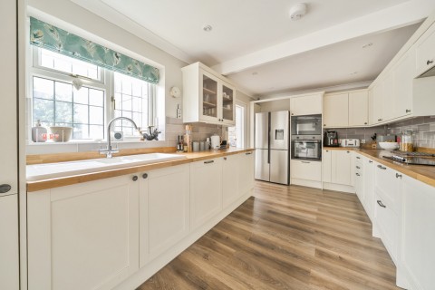 Click the photo for more details of Farncombe, Godalming, Surrey