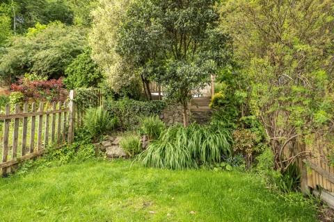 Click the photo for more details of Latimer Road, Godalming, Surrey