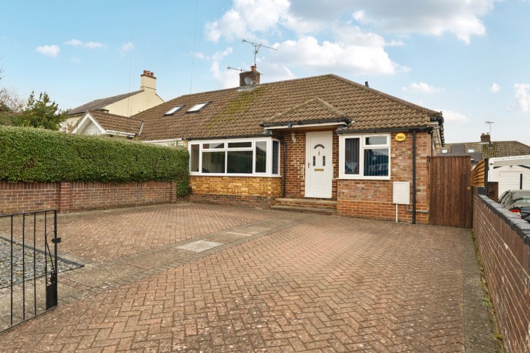 Images for Upper Weybourne Lane, Farnham, Surrey