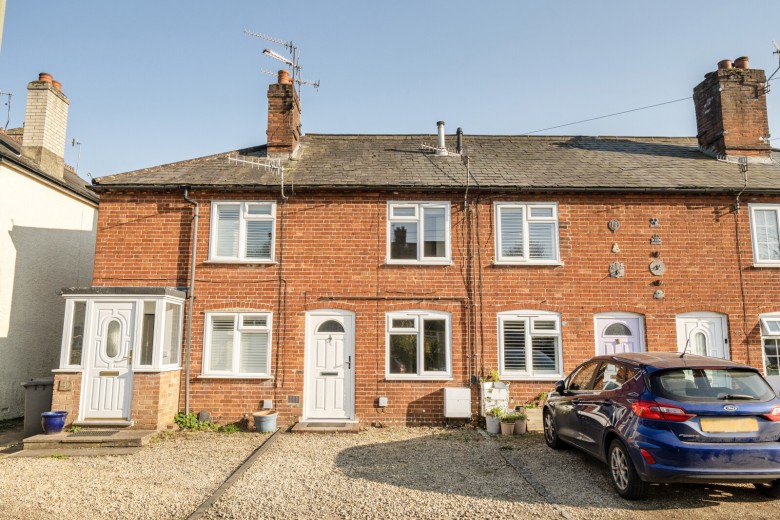 Click the photo for more details of Summers Road, Farncombe, Godalming, Surrey