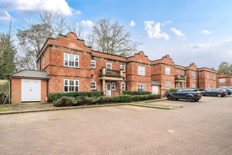 Images for Franklin Court, Wormley, Godalming, Surrey