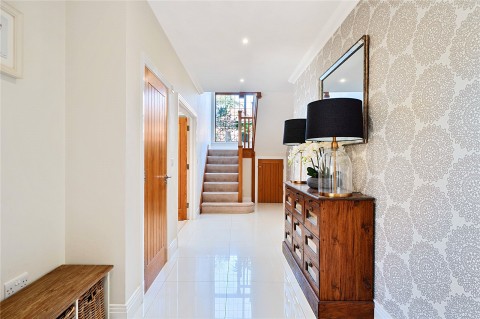 Click the photo for more details of Groveside, Great Bookham, Surrey