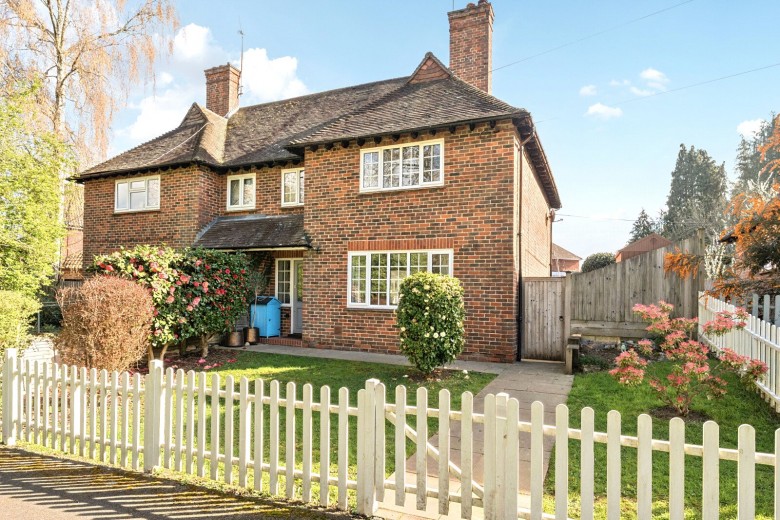 Click the photo for more details of Ridgley Road, Chiddingfold, Surrey