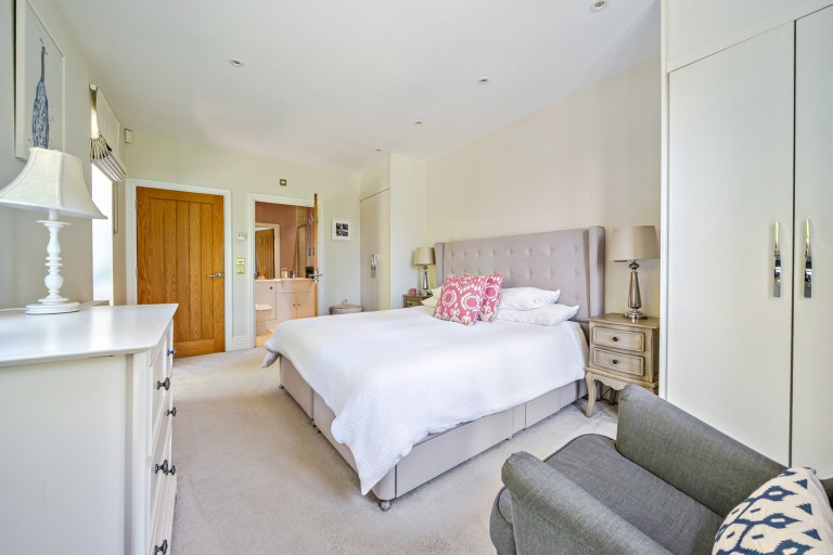 Images for Sycamore Avenue, Godalming, Surrey