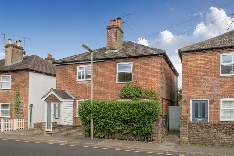 Click the photo for more details of Farncombe, Godalming, Surrey