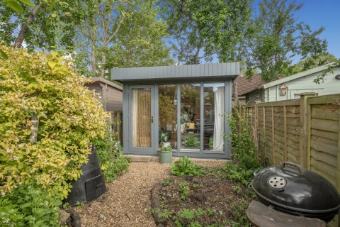 Click the photo for more details of Farncombe, Godalming, Surrey
