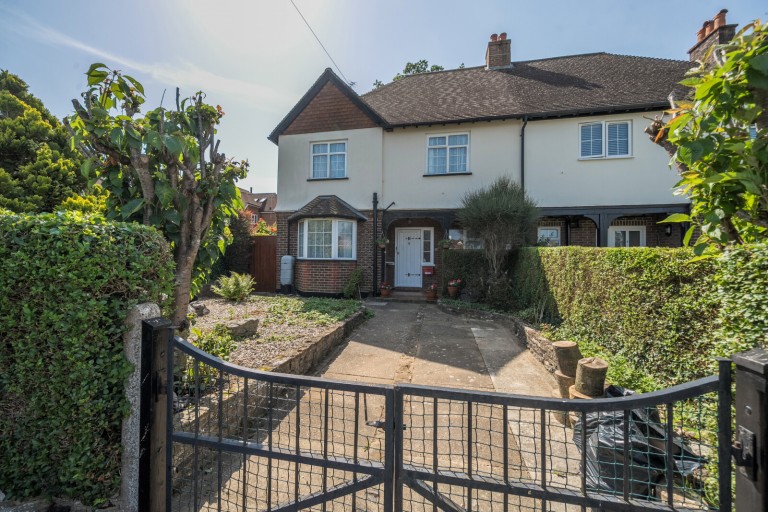 Images for Fowlers Croft, Compton, Guildford, Surrey