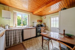 Images for Fowlers Croft, Compton, Guildford, Surrey