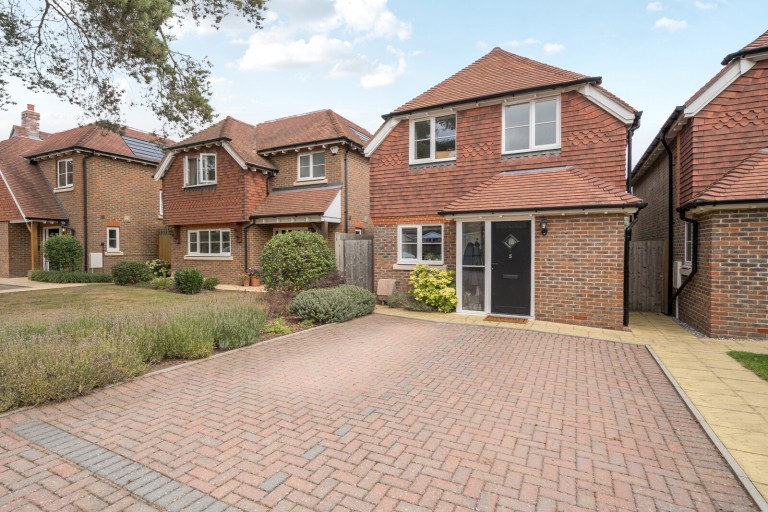 Images for Burpham, Guildford, Surrey