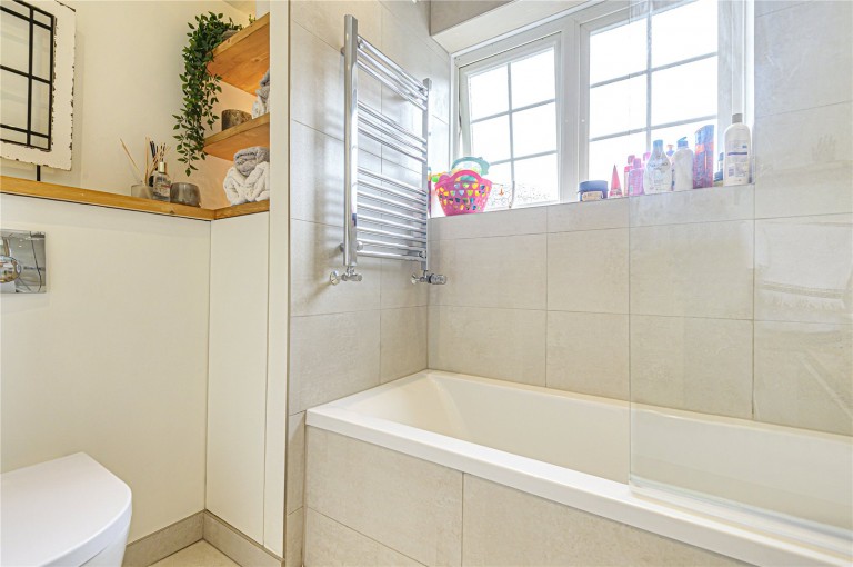 Images for Foxglove Gardens, Guildford