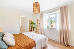 Images for Foxglove Gardens, Guildford