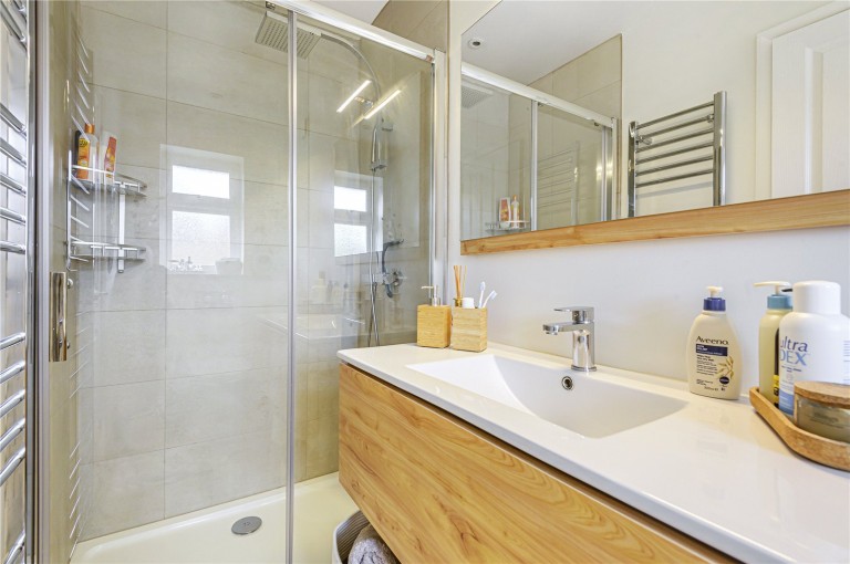 Images for Foxglove Gardens, Guildford