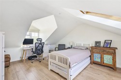 Images for Foxglove Gardens, Guildford