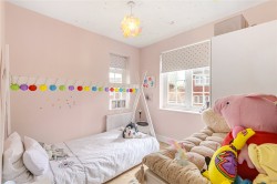 Images for Foxglove Gardens, Guildford