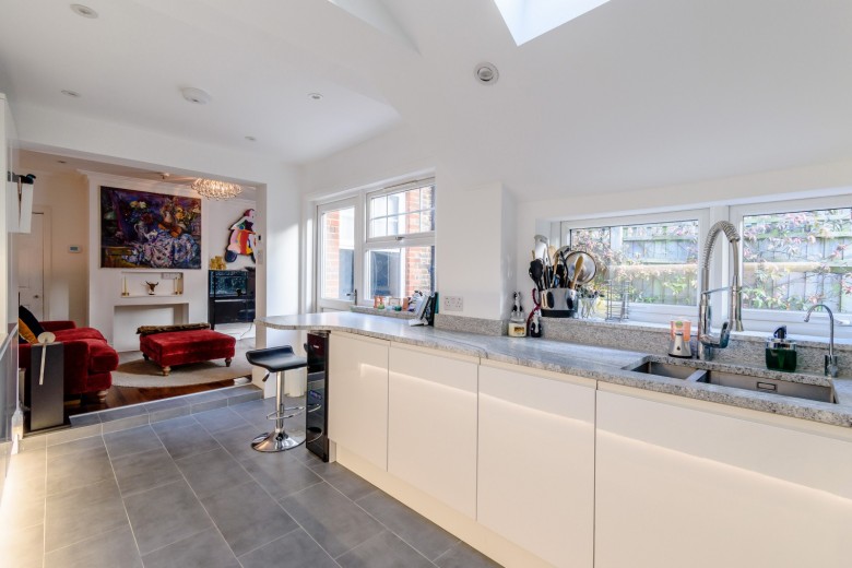 Click the photo for more details of Leas Road, Guildford, GU1
