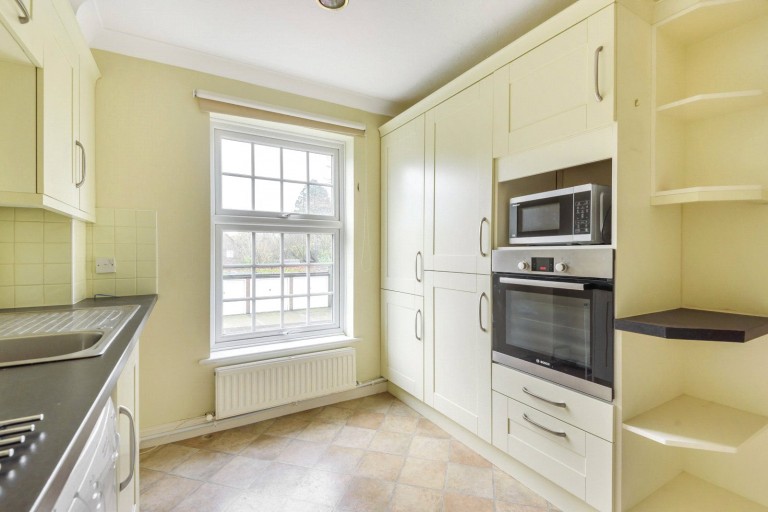 Images for Bourne Heights, Frensham Road, Farnham, GU9