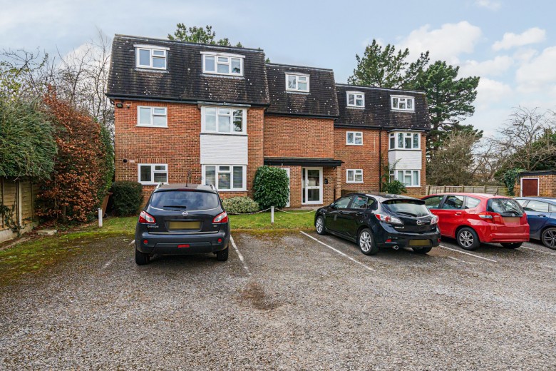 Click the photo for more details of St. Georges Road, Farnham, Surrey