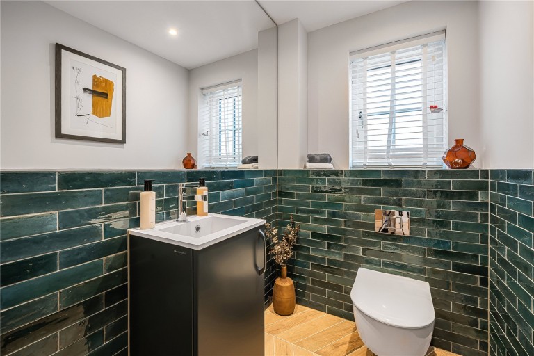 Images for Walnut Tree Gardens, West Horsley, Surrey