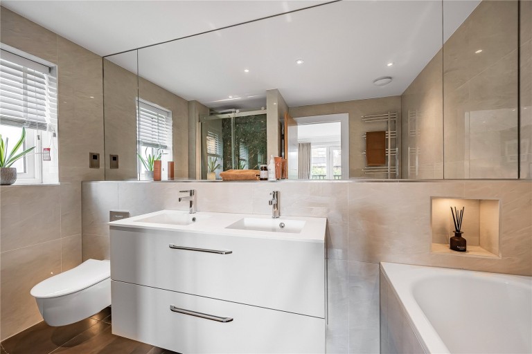 Images for Walnut Tree Gardens, West Horsley, Surrey