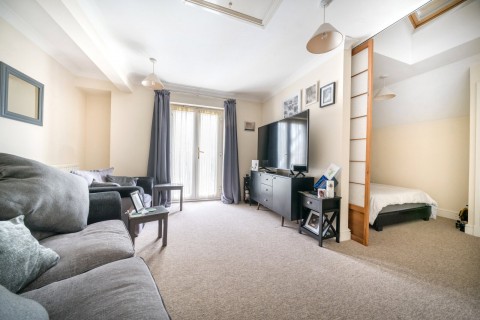 Click the photo for more details of Upper Hale Road, Farnham, Surrey