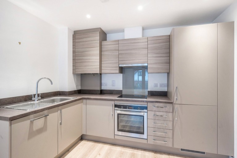 Images for Flambard Way, Godalming