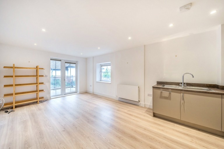 Images for Flambard Way, Godalming