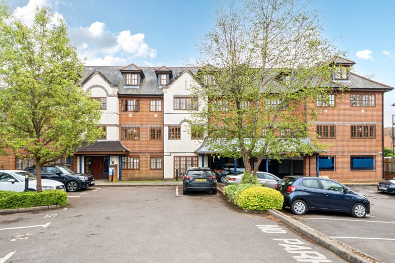 Click the photo for more details of Kings Road, Farncombe, Godalming, GU7