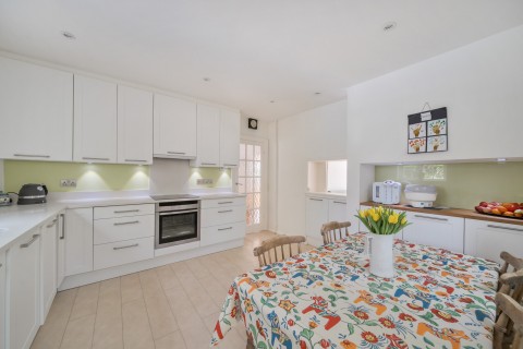 Click the photo for more details of Epsom Road, Guildford, GU1