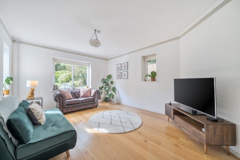 Click the photo for more details of Epsom Road, Guildford, GU1