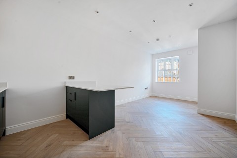 Click the photo for more details of West Street, Farnham, Surrey, GU9