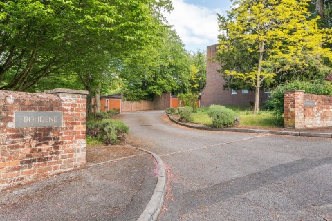 Click the photo for more details of Albury Road, Guildford, GU1