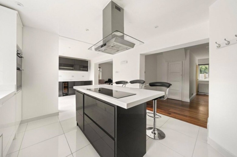 Click the photo for more details of Effingham, Leatherhead, Surrey