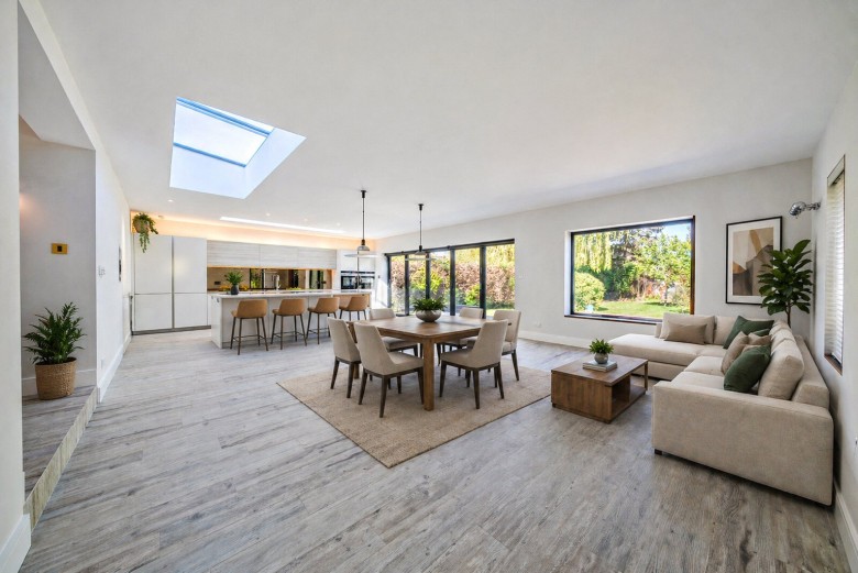 Click the photo for more details of East Lane, West Horsley, Surrey
