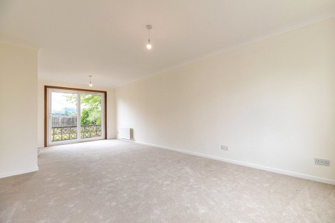 Click the photo for more details of Milton of Campsie