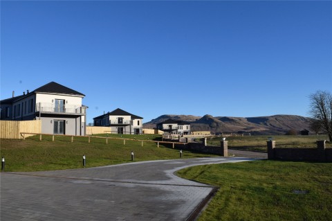 Click the photo for more details of Glasgow, Stirlingshire