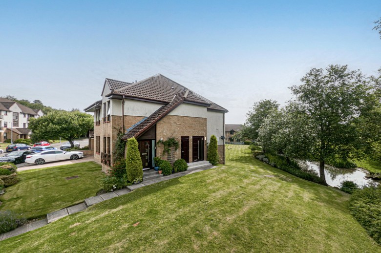 Click the photo for more details of Bearsden