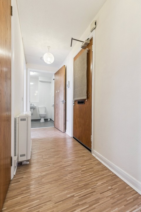 Click the photo for more details of Milngavie, Glasgow, East Dunbartonshire