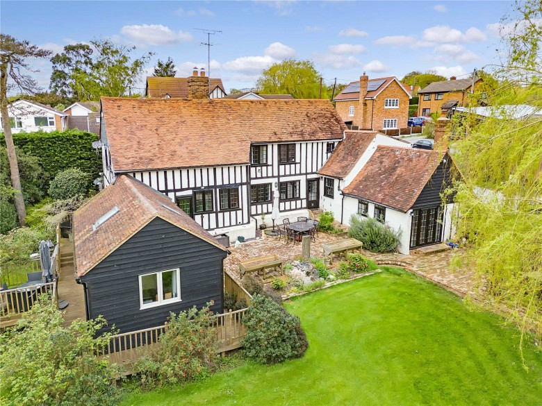 Click the photo for more details of Rettendon Common, Essex