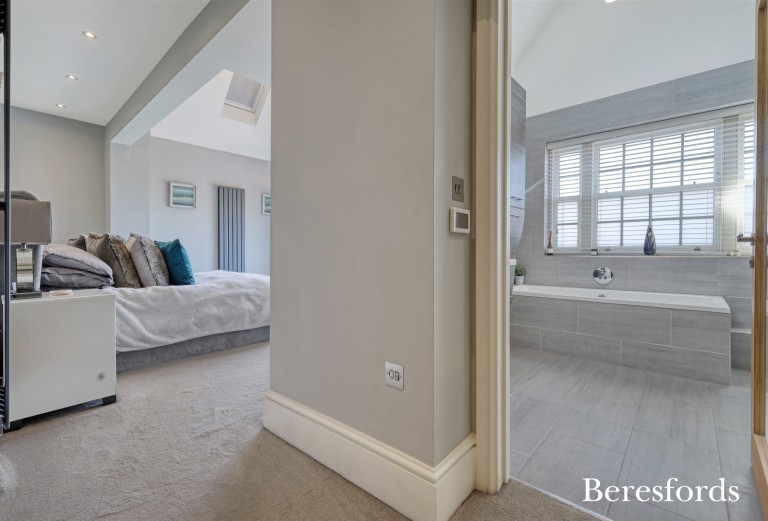 Images for Causeway End, Felsted, Dunmow