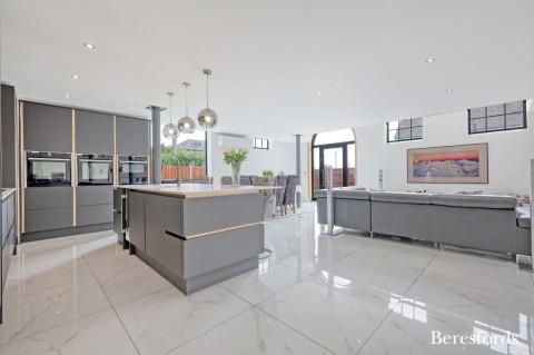 Click the photo for more details of Great Warley, Brentwood, Essex