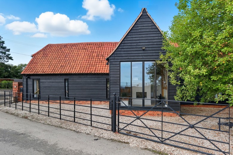 Click the photo for more details of Dunmow, Essex