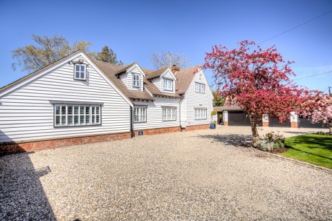 Click the photo for more details of Ramsden Heath, Essex