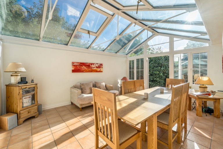 Images for Salix Close, Fetcham, Surrey