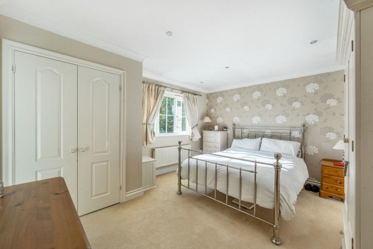 Images for Salix Close, Fetcham, Surrey