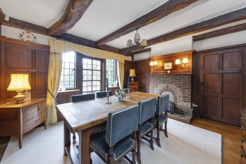 Click the photo for more details of Byfleet Road, Cobham, KT11