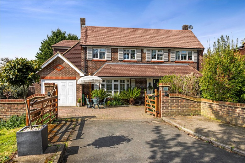 Click the photo for more details of Evelyn Way, Cobham, KT11