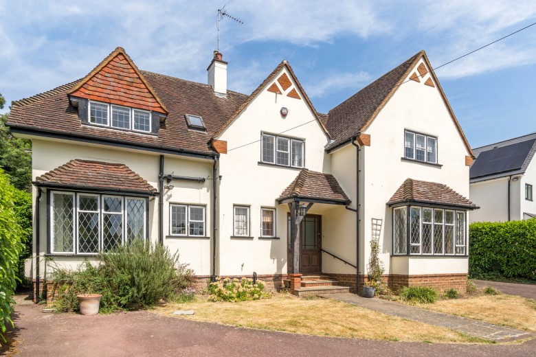 Click the photo for more details of Blundel Lane, Cobham, Surrey