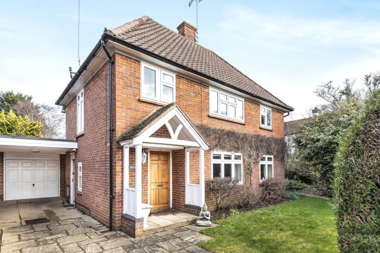 Click the photo for more details of 240 Portsmouth Road, Cobham, KT11